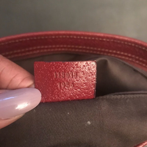 Authentic Gucci GG Canvas Leather Crossbody Bag - Picture 4 of 8